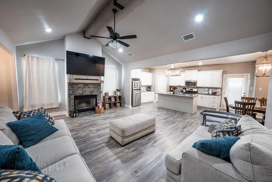 402 Cowboy Lane, Wolfforth, TX 79382 - #2