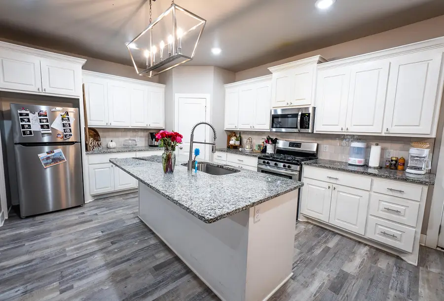 402 Cowboy Lane, Wolfforth, TX 79382 - #3