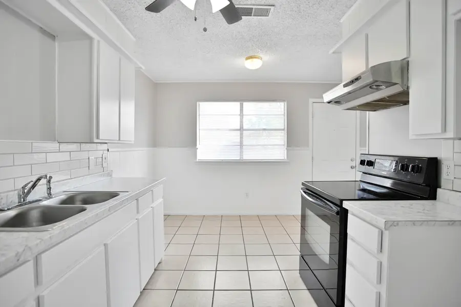 5003 53rd Street, Lubbock, TX 79414 - #3