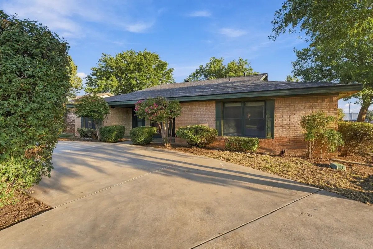 5712 70th Place, Lubbock, TX 79424 - #1