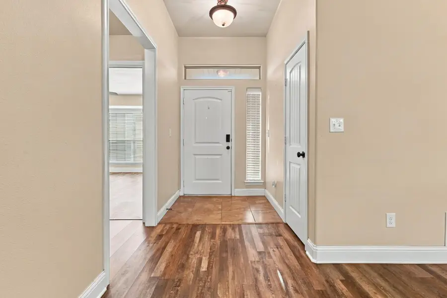 9706 Quincy Avenue, Lubbock, TX 79424 - #3