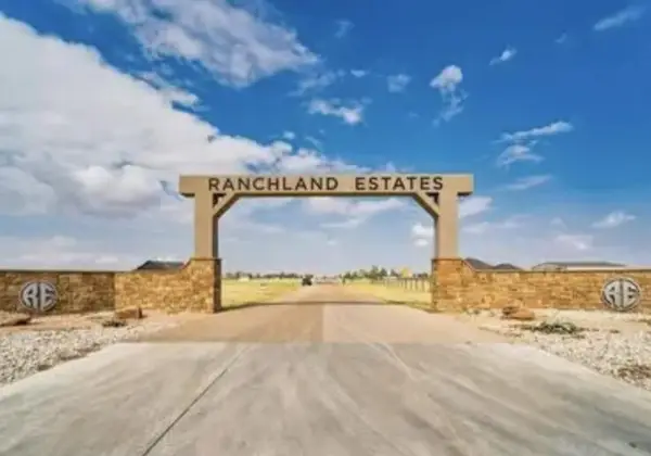 1138 Ranchland Circle, Tahoka, TX 79373