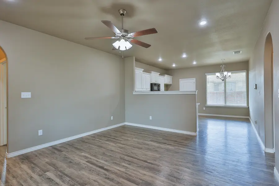 9804 Avenue R, Lubbock, TX 79423 - #3