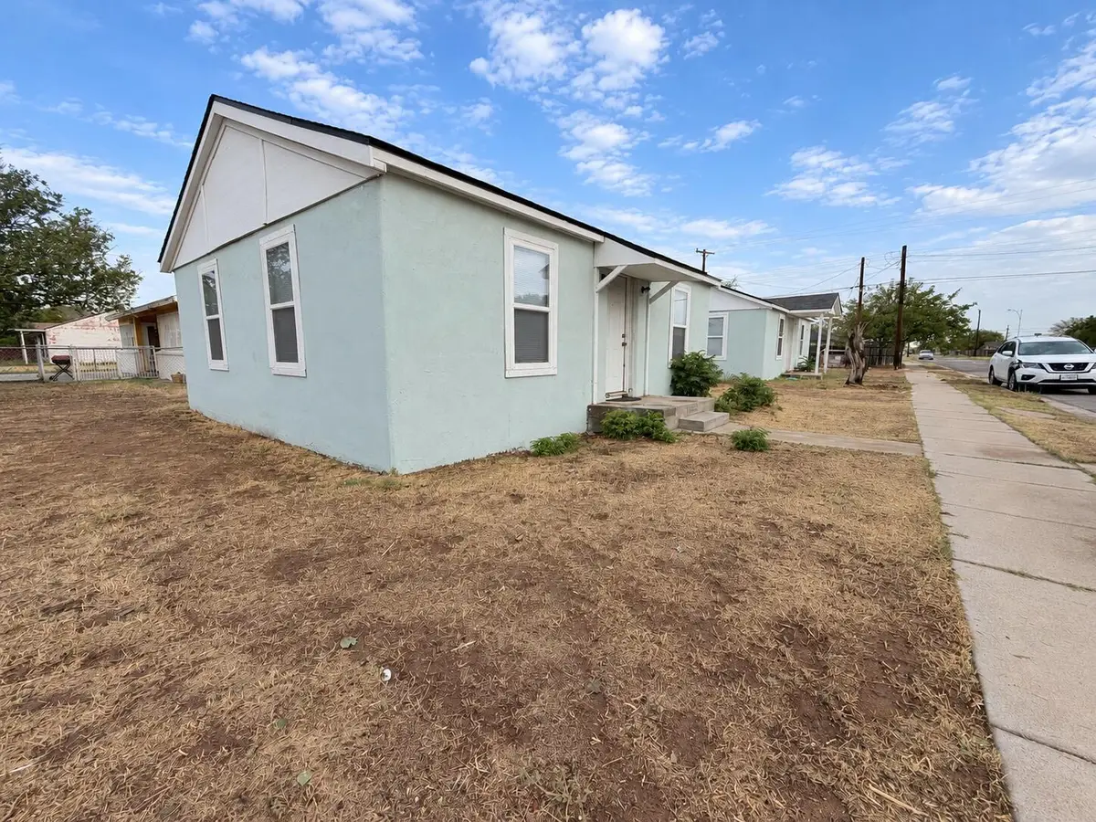 3002 1st Place, Lubbock, TX 79415 - #1