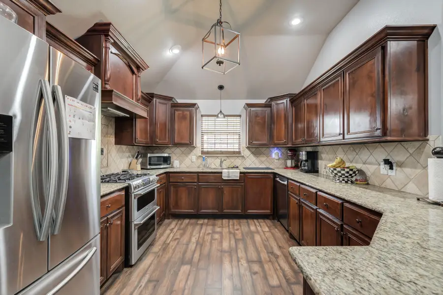616 N 6th Street, Wolfforth, TX 79382 - #3