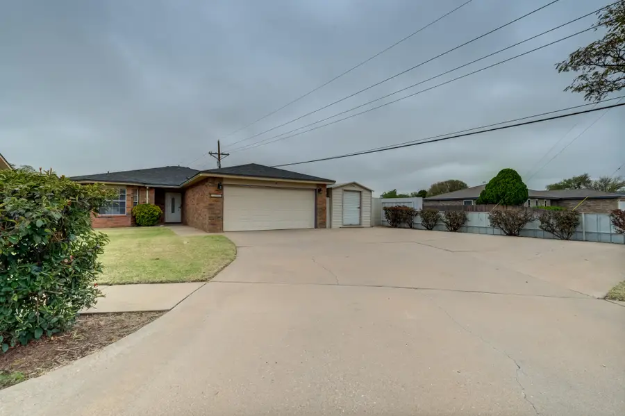 1202 Hyden Avenue, Lubbock, TX 79416 - #2