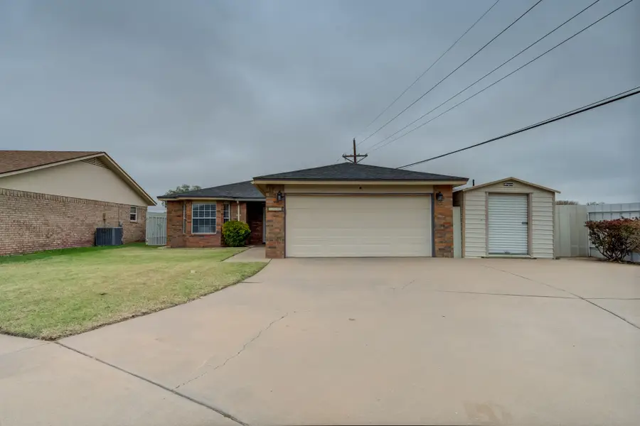 1202 Hyden Avenue, Lubbock, TX 79416 - #3