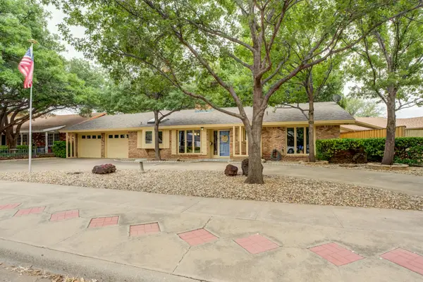 6811 Nashville Avenue, Lubbock, TX 79413
