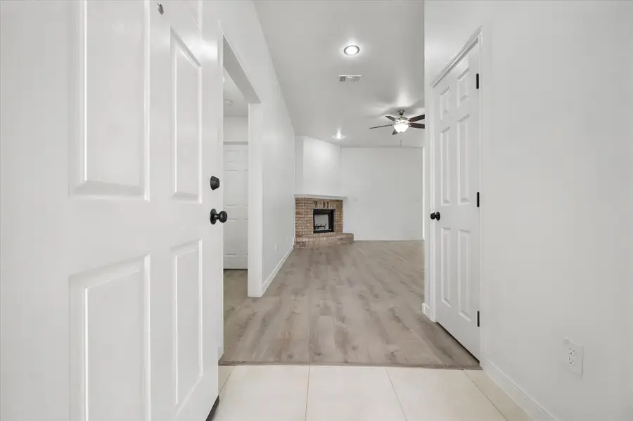 3413 Oakridge Avenue, Lubbock, TX 79407 - #2