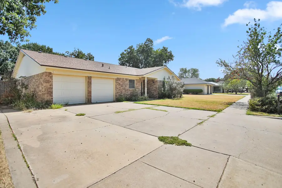 8615 Knoxville Avenue, Lubbock, TX 79423 - #3