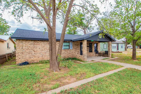 1514 Austin Street, Levelland, TX 79336