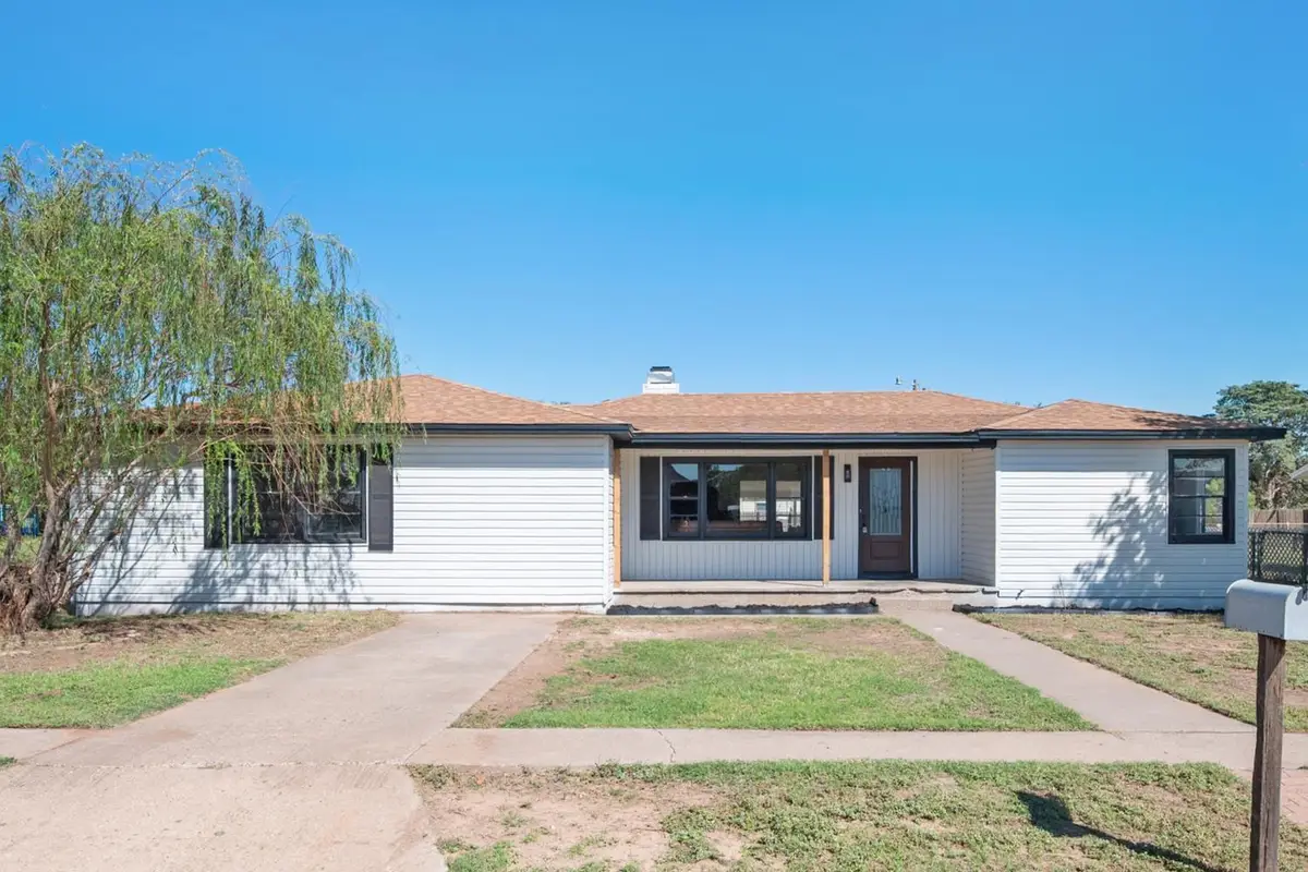 712 15th Street, Abernathy, TX 79311 - #1