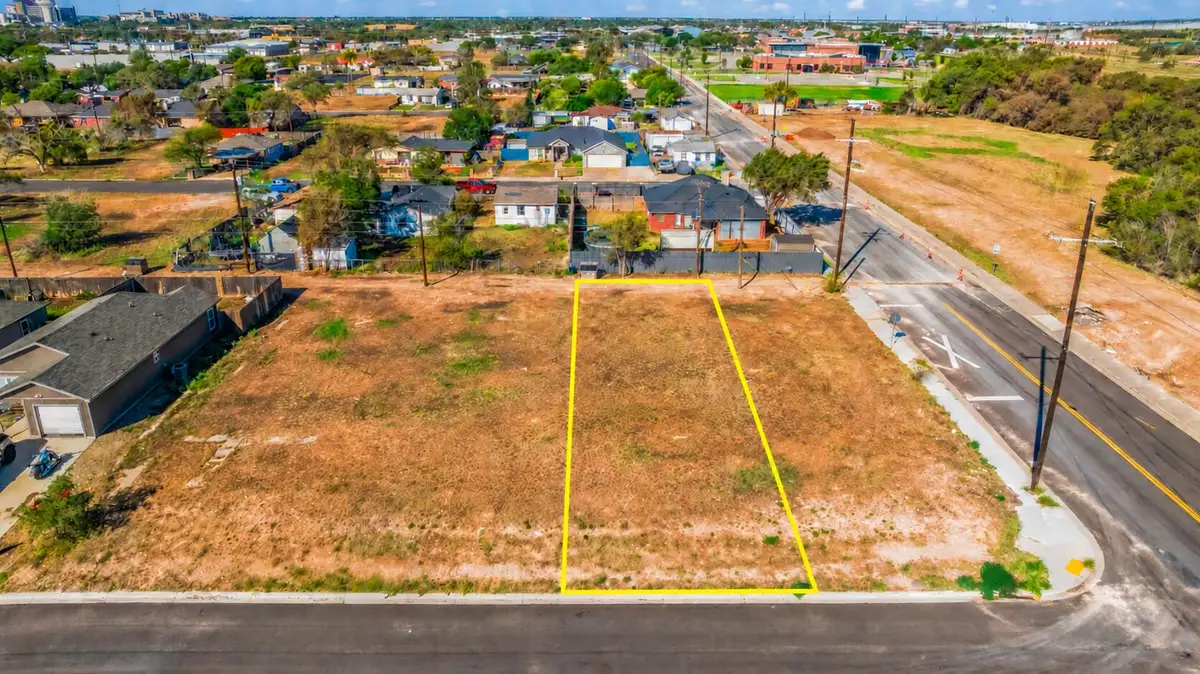 327 N Avenue Q, Lubbock, TX 79415 - #1