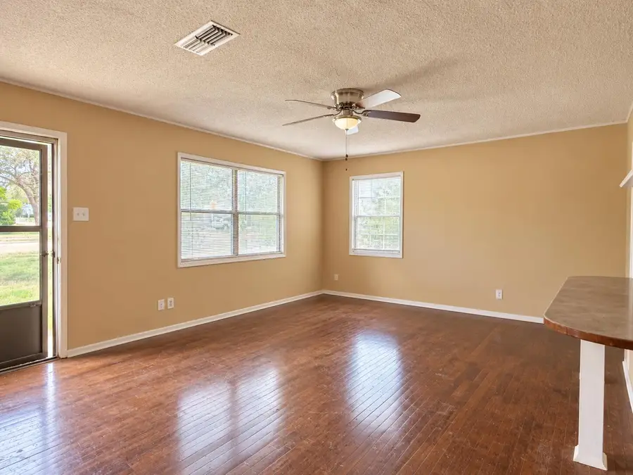 3722 31st Street, Lubbock, TX 79410 - #3