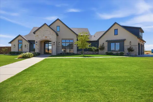 9609 County Road 7615, Wolfforth, TX 79382