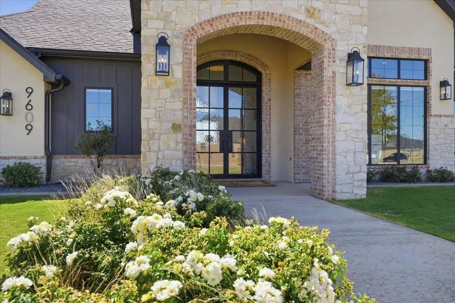 9609 County Road 7615, Wolfforth, TX 79382 - #2