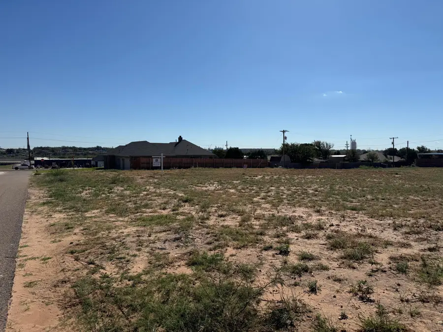 2105 N Avenue G, Lubbock, TX 79404 - #3