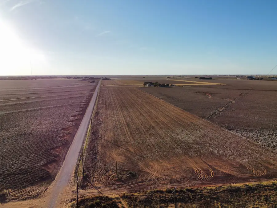 6709 Tiger Road, Ropesville, TX 79358 - #2