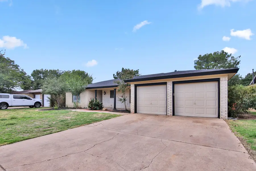 8012 Richmond Avenue, Lubbock, TX 79424 - #3