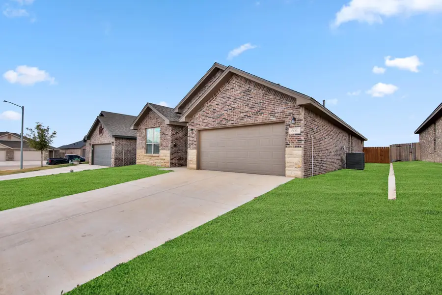 604 E 13th Street, Wolfforth, TX 79382 - #2