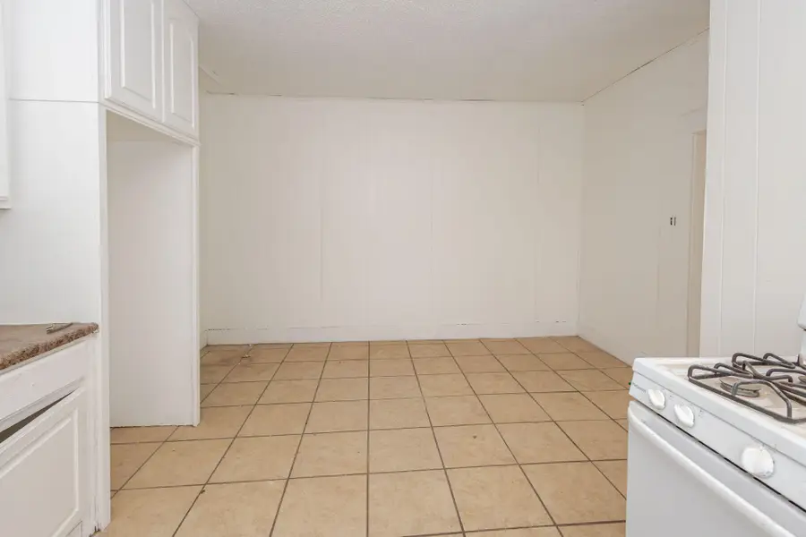 1916 Avenue O, Lubbock, TX 79411 - #3
