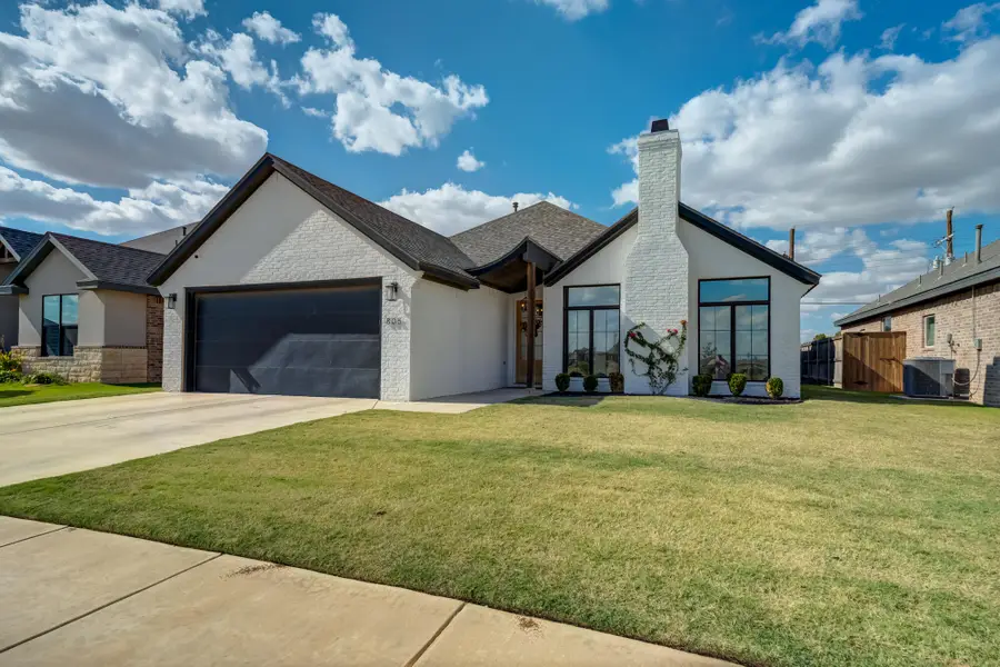 805 N 6th Circle, Wolfforth, TX 79382 - #2