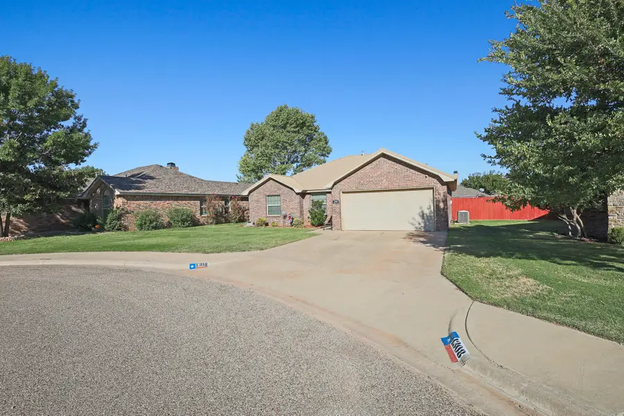 1308 Windsor Avenue, Wolfforth, TX 79382 - #2