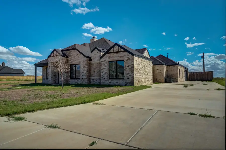 823 13th Street, Wolfforth, TX 79382 - #2