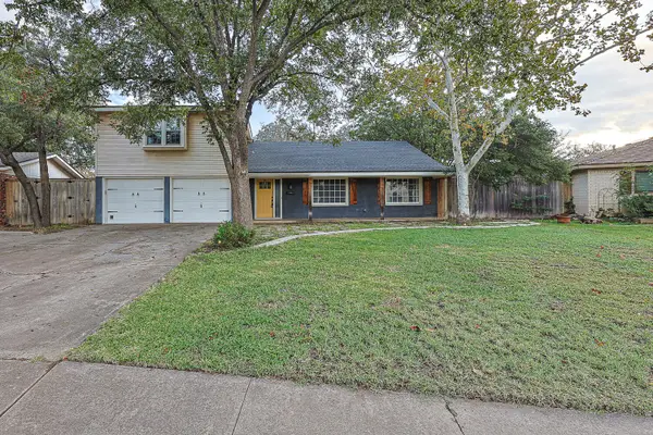 6903 Lynnhaven Drive, Lubbock, TX 79413