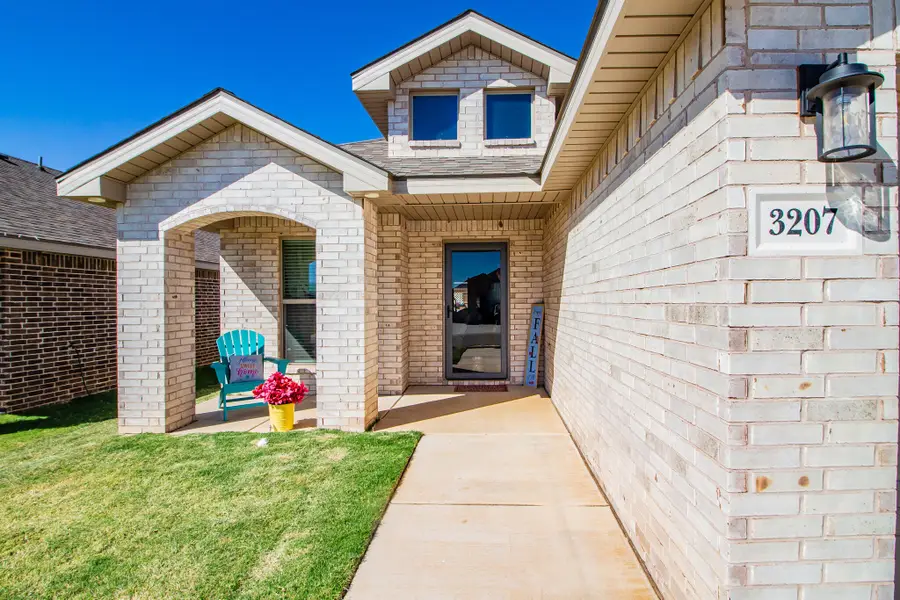 3207 Cottonwood Avenue, Wolfforth, TX 79382 - #2