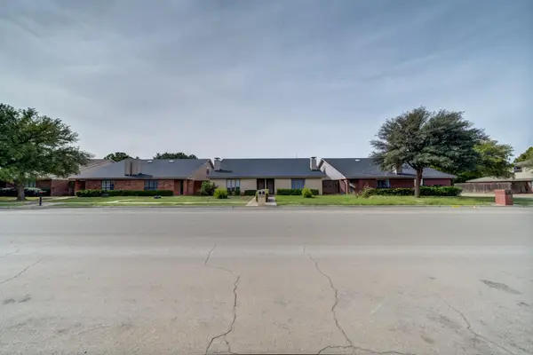 8302 Raleigh Avenue, Lubbock, TX 79424