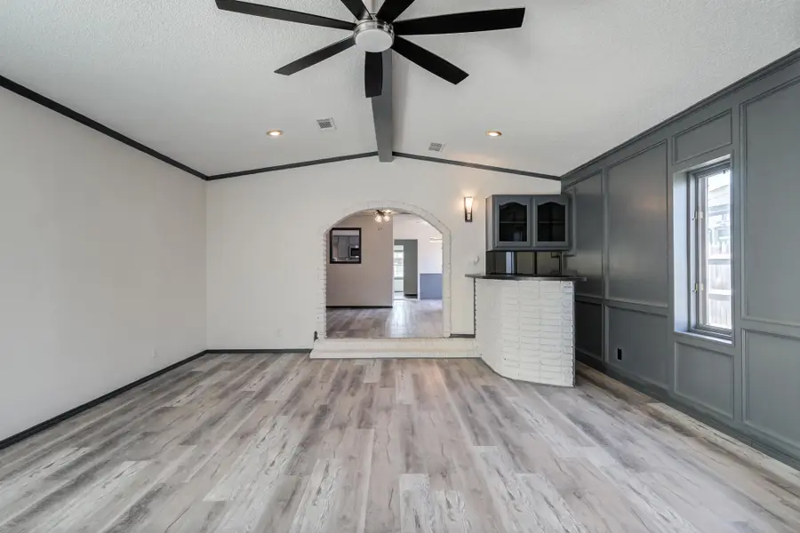 312 E 16th Street, Wolfforth, TX 79382 - #3