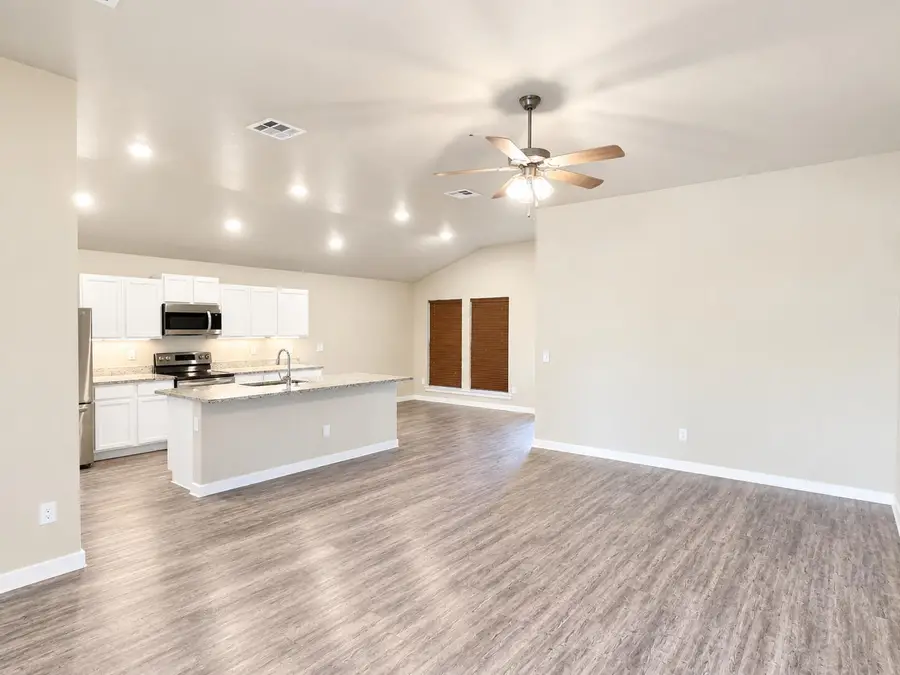 3202 Viola Avenue, Lubbock, TX 79407 - #3