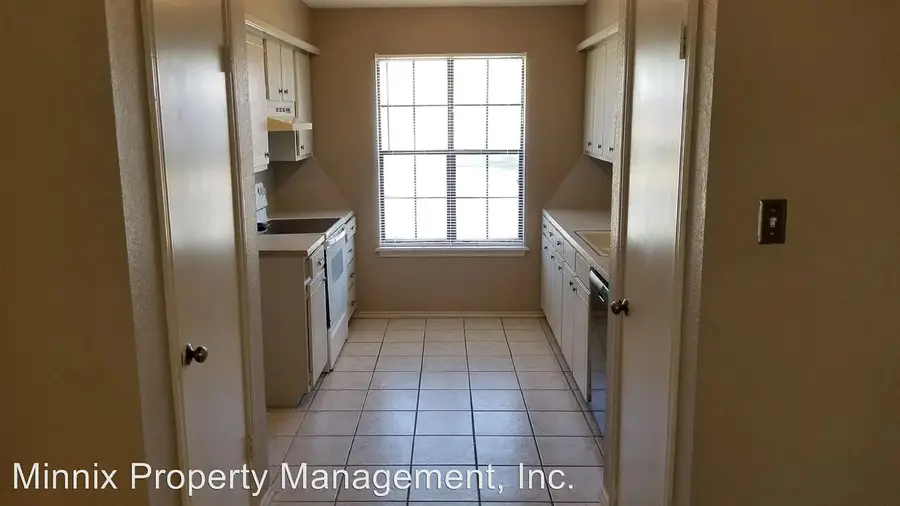 7701 Vernon Avenue, Lubbock, TX 79423 - #3