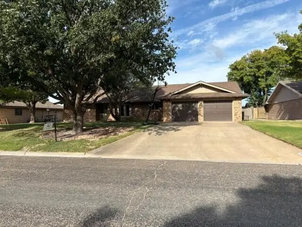 706 W 20th Street, Muleshoe, TX 79347