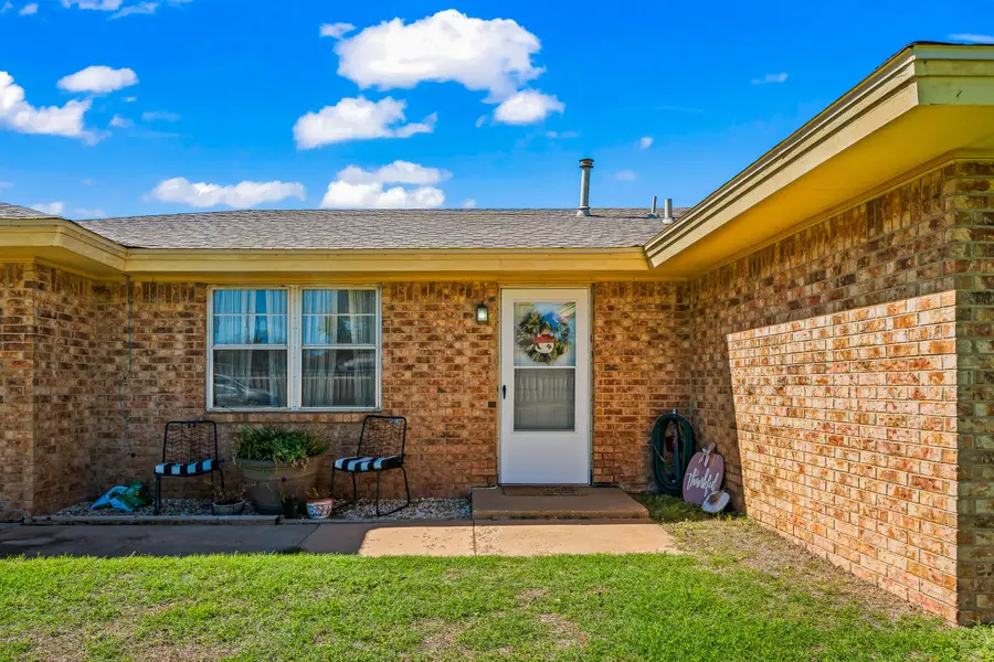 1007 Avenue H, Abernathy, TX 79311 - #3