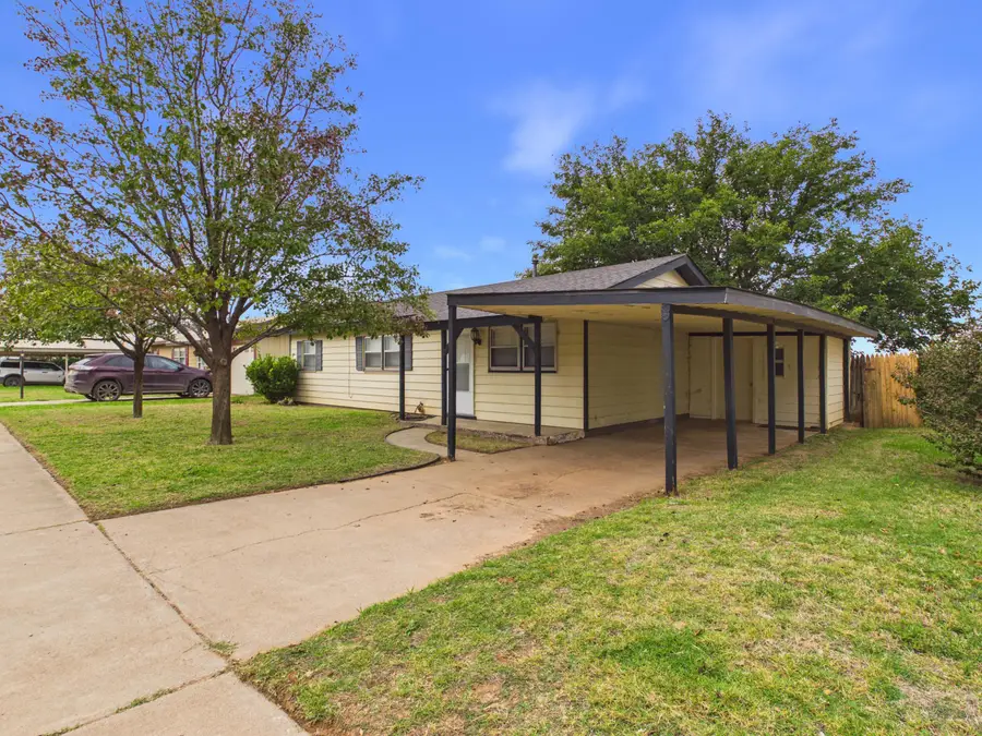 1202 Mocking Bird Lane, Littlefield, TX 79339 - #2