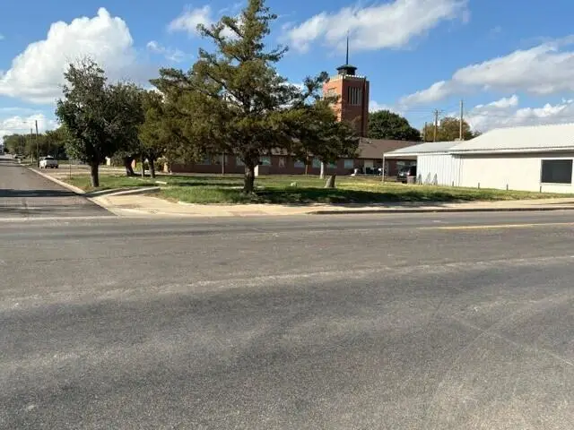 S 1st Street, Muleshoe, TX 79347 - #2