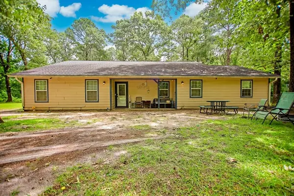 418 Cr 717, Nacogdoches, TX 75964