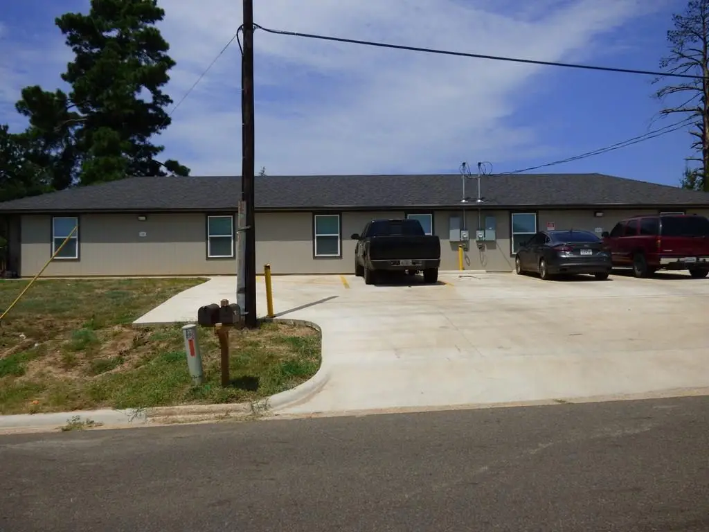 801 N Ritchie St, Nacogdoches, TX 75964 - #1