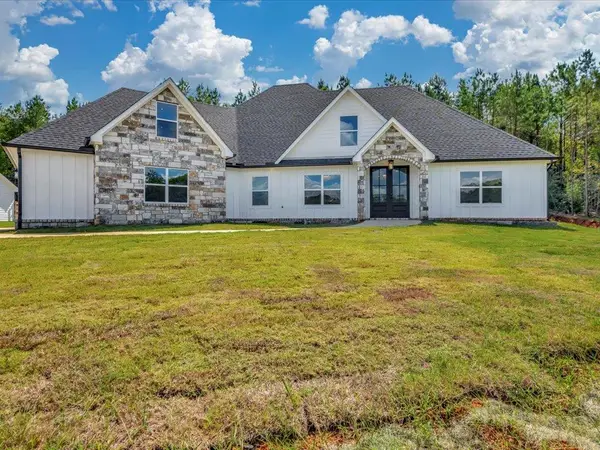 850 Spring Creek Drive, Nacogdoches, TX 75965