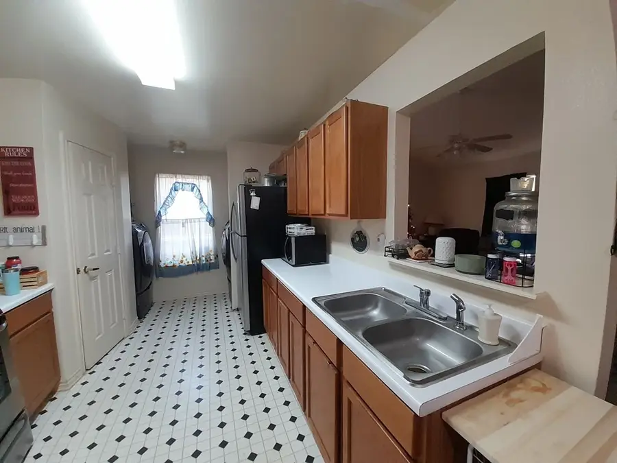 607 2nd Street, San Augustine, TX 75972 - #3