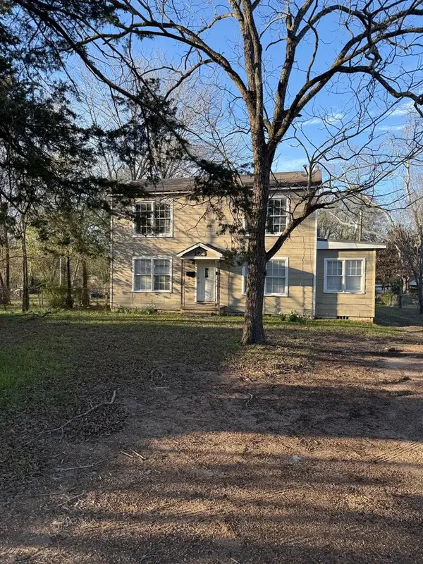 1009 Atkinson Drive, Lufkin, TX 75901