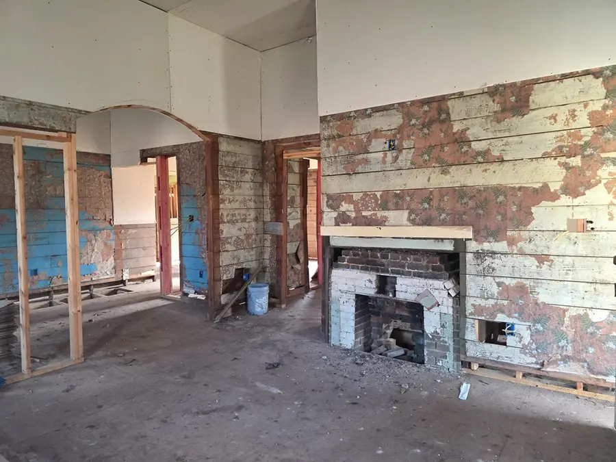526 Richardson Street, Nacogdoches, TX 75961 - #2