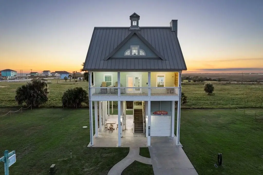 1019 Brighton Jones Blvd, Gilchrist, TX 77617 - #1