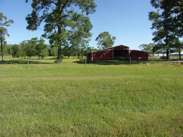 2119 Fairdale Road, Hemphill, TX 75948