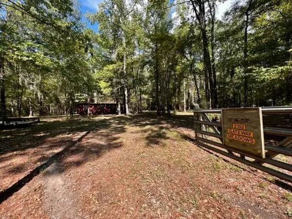 2102 Gateway Meadows, Hemphill, TX 75948