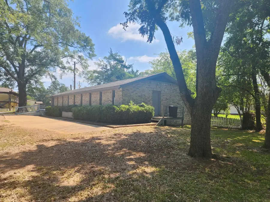 408 E Shelbyville, Center, TX 75935 - #3