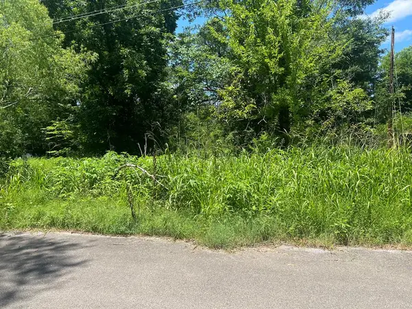 1311 approx. Branch, Lufkin, TX 75901