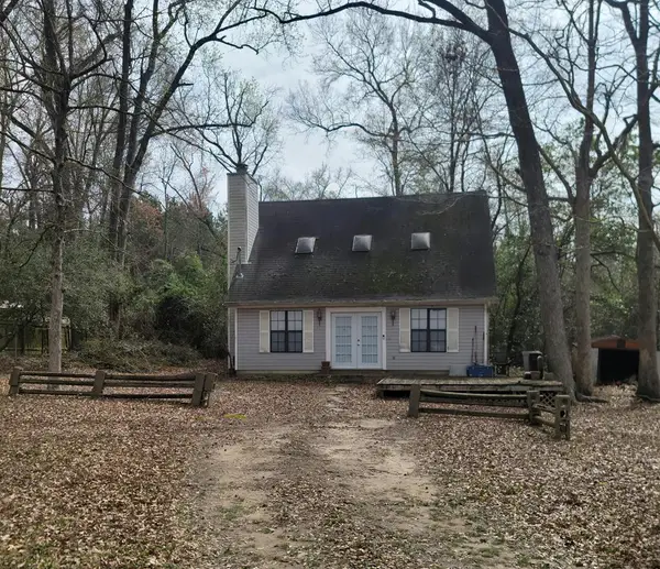 2540 Brentwood Drive, Lufkin, TX 75901